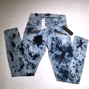 NWT BEBE TIE DYE JEAN LEGGING SIZE 27